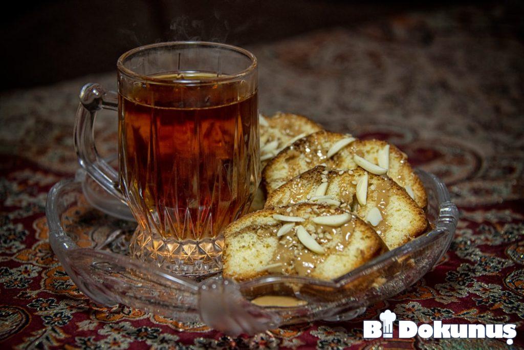 Serinletici Karpuzlu Yaz Çayı Kurabiyesi tarifi için hazırlanmış görsel