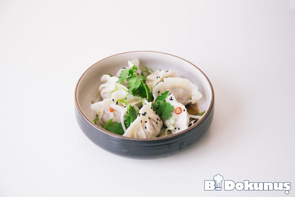 Serinletici Kavunlu Yoğurt Salatası Tarifi (Keto Uyumlu) tarifi için hazırlanmış görsel