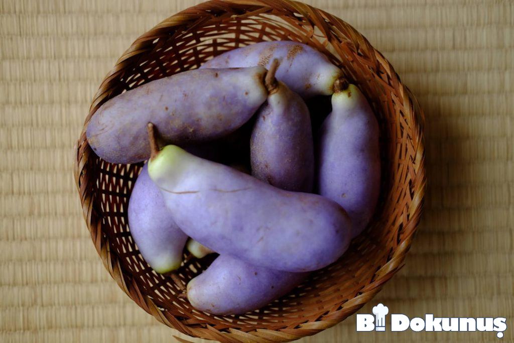 Yoğurtlu İncirli Közlenmiş Patlıcan Mezesi tarifi için hazırlanmış görsel