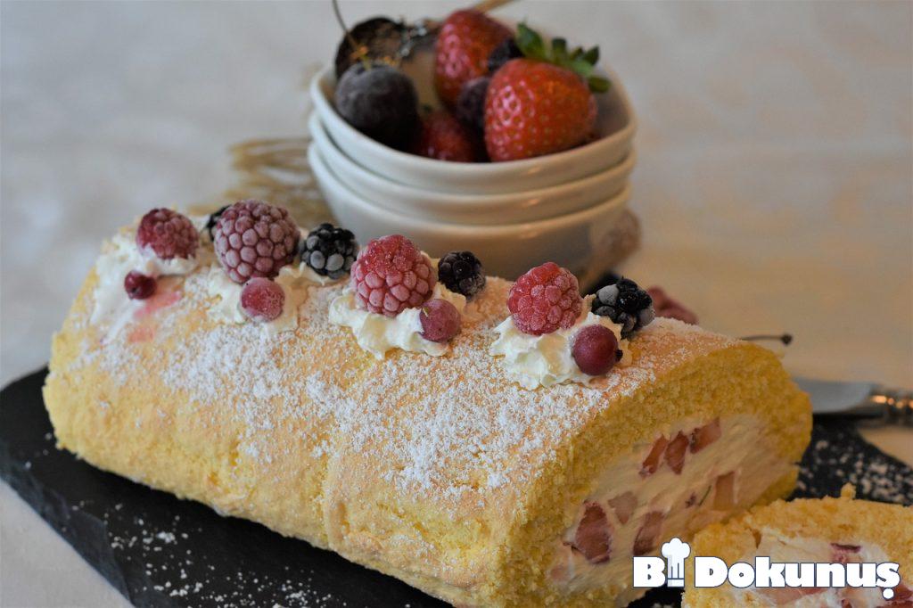 Yoğurtlu Kabak Salatası Tarifi: Sağlıklı Kahvaltı İçin tarifi için hazırlanmış görsel