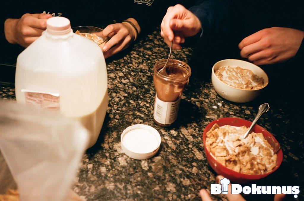 Gece Rahatlatıcı Bal Kabaklı Süt Tarifi tarifi için hazırlanmış görsel