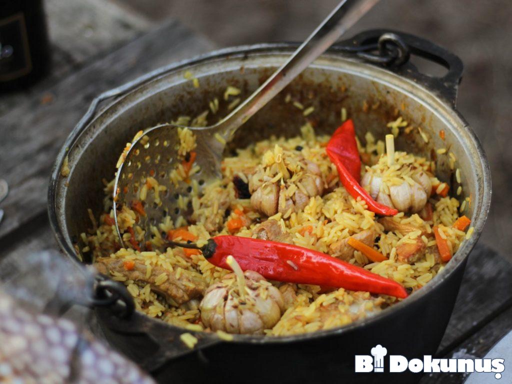 Mantarlı Keto Karnıbahar Pilavı Tarifi tarifi için hazırlanmış görsel